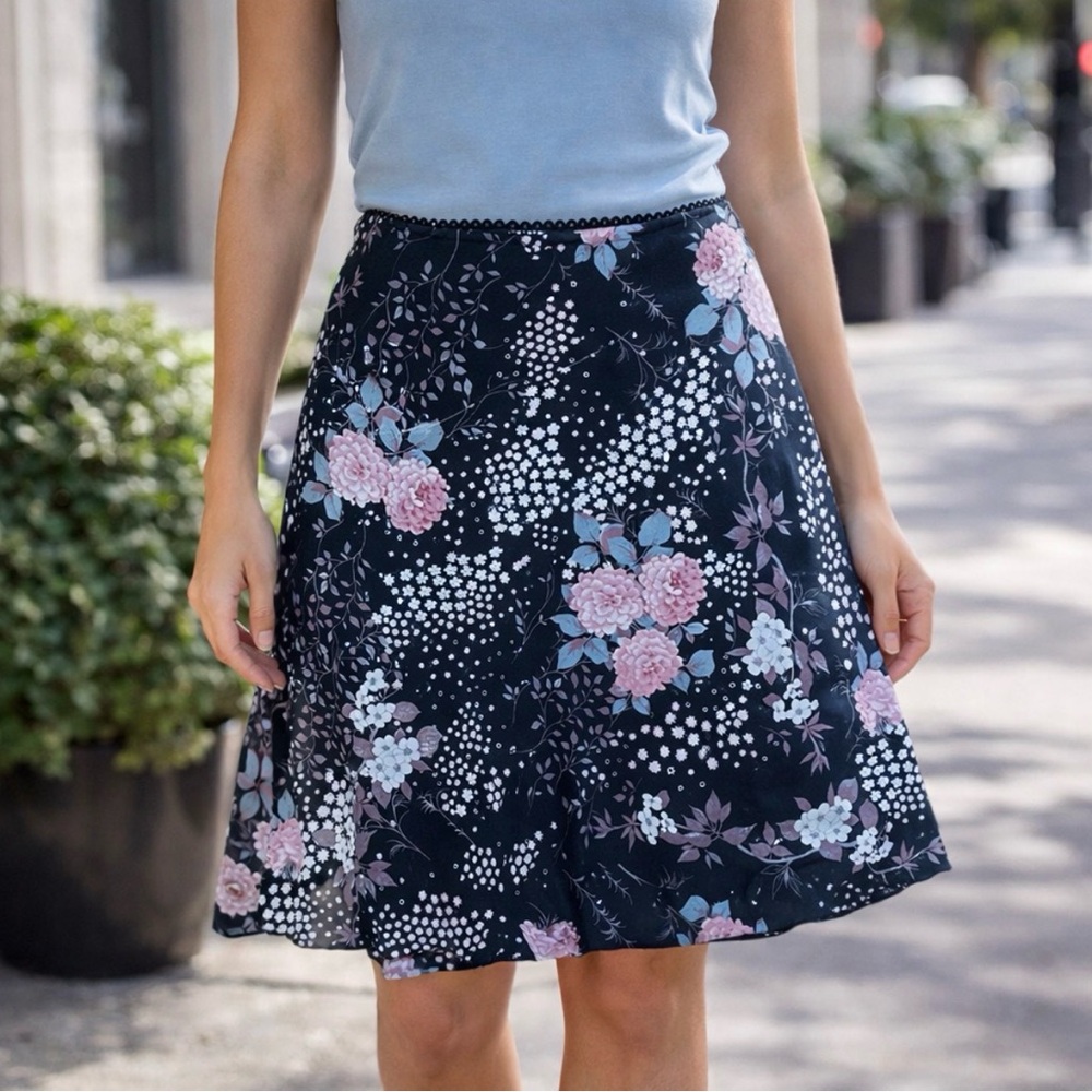 Old Navy Y2K Floral Black Whimsigoth Romantic Knee Length Skirt Size 1 X-Small